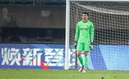 申花错失单刀球，本菲卡门将神勇扑救成最大功臣！